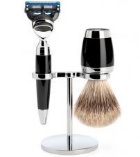 Бритвенный набор MUEHLE STYLO, черная смола, барсучий ворс категории Fine, бритва Fusion