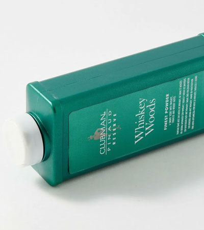 Универсальный тальк с ароматом виски и дерева Clubman Pinoud -255 г.