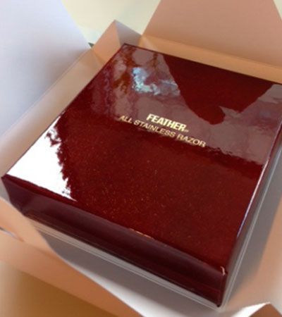 Коллекционная безопасная бритва Feather AS-D2 в подарочной коробке