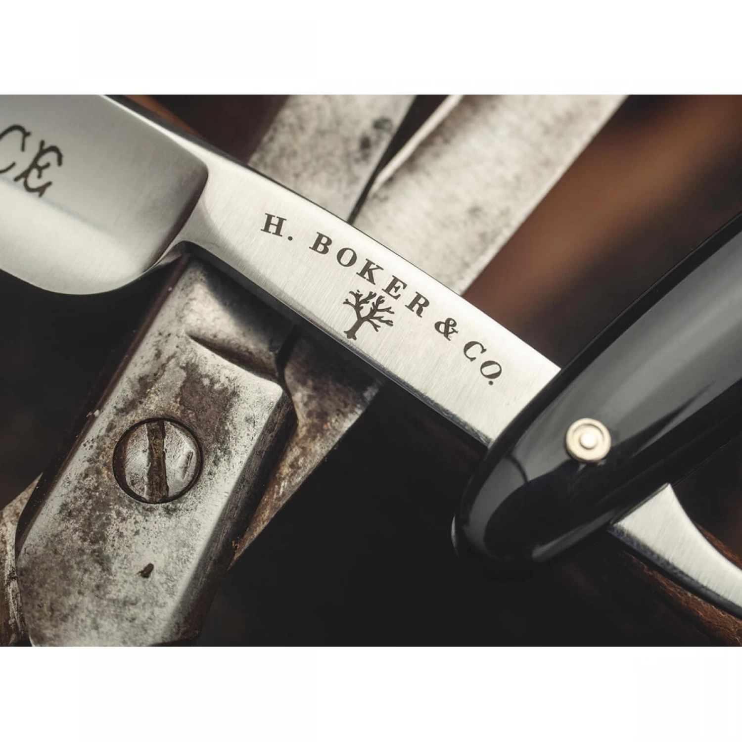 Бритва BOKER BARBER'S CHOICE 5/8 BK140222