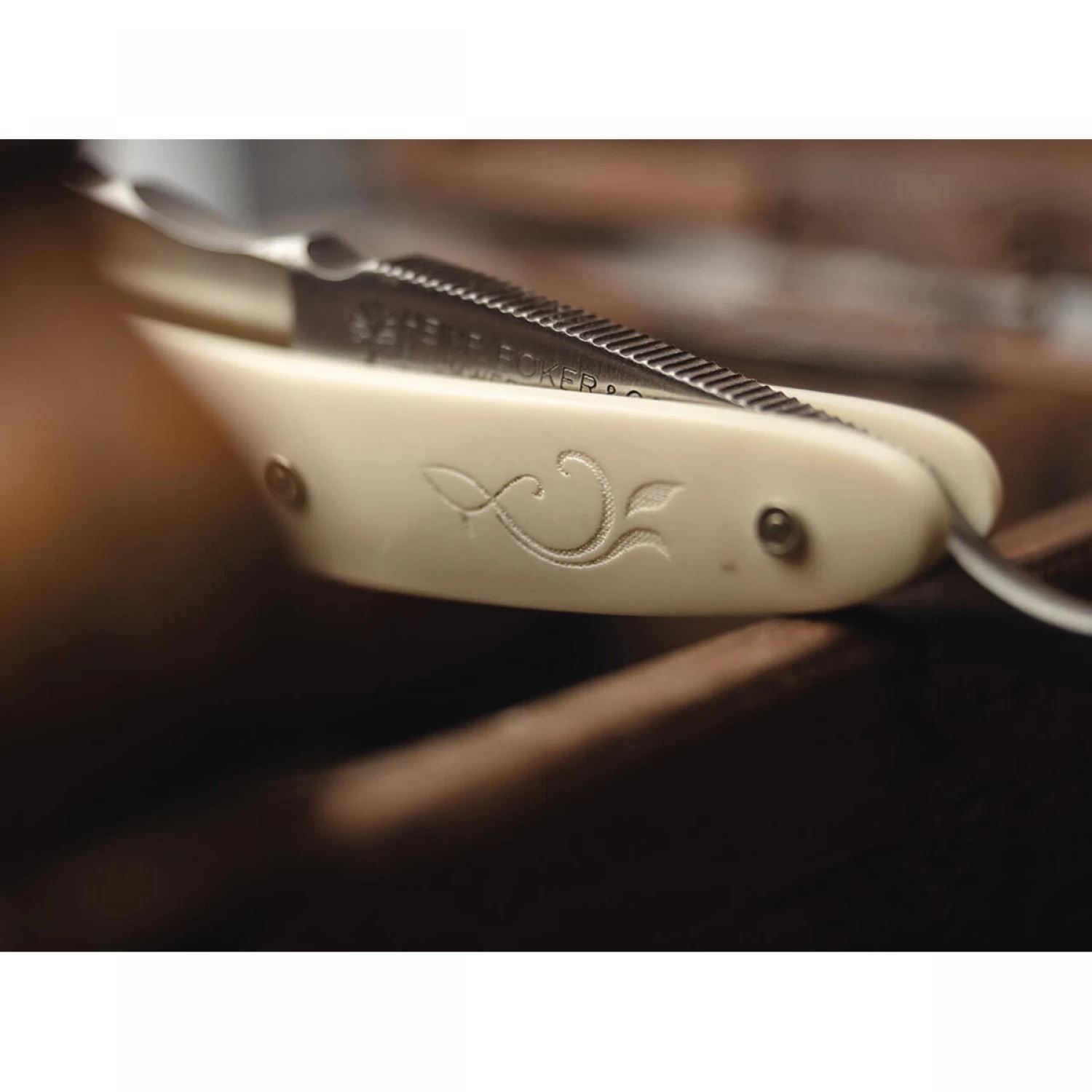 Опасная Бритва BOKER THE HISTORICAL BARBER BK140224