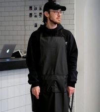 Полиуретановый парикмахерский фартук Rebel Barber Matte Black