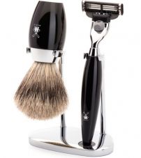 Бритвенный набор MUEHLE KOSMO, черная смола, барсучий ворс категории Fine, бритва Mach3