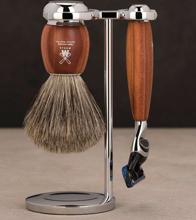 Бритвенный набор MUEHLE VIVO, слива, натуральный барсучий ворс, бритва Fusion