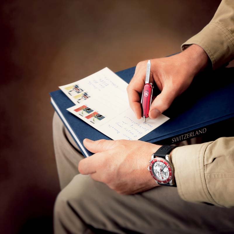 Нож-брелок Signature VICTORINOX 0.6225.T