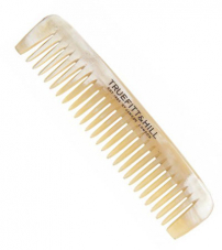 МУЖСКАЯ РАСЧЕСКА ДЛЯ УСОВ И БОРОДЫ. РОГ. 9 см.