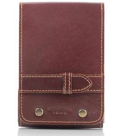 Набор для усов и бороды Mondial: в коричневом чехле щетка, расческа и ножницы