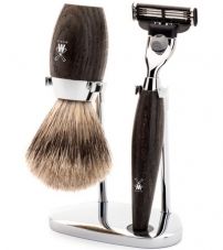 Бритвенный набор MUEHLE KOSMO, мореный дуб, барсучий ворс категории Fine, бритва Mach3