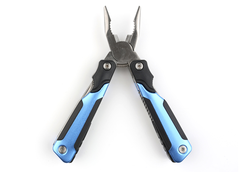 Мультитул STINGER MT-A017