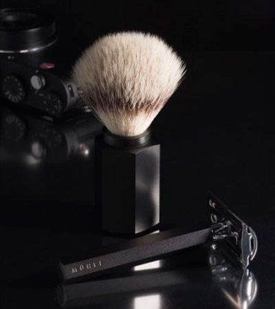 Бритвенный набор MUEHLE HEXAGON, графит, барсучий ворс высшей категории Silvertip, Т-образная бритва