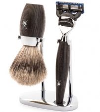 Бритвенный набор MUEHLE KOSMO, мореный дуб, барсучий ворс категории Fine, бритва Fusion