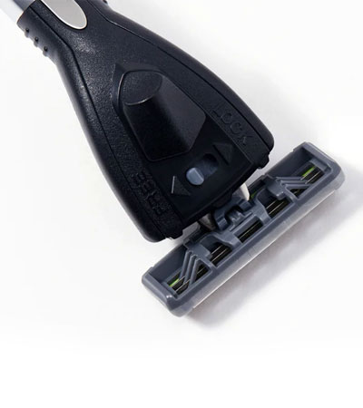 Feather BUTLER бритвенный станок в подарочной упаковке с тройным лезвием