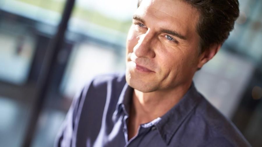 Электробритва PHILIPS S5589/38, коричневый