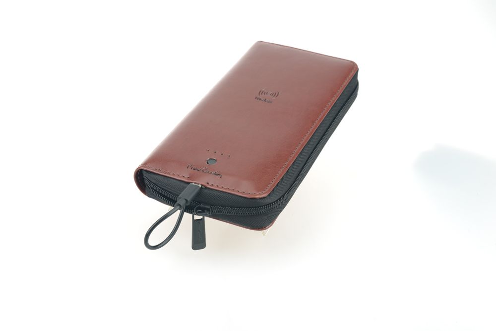 Кошелек с аккумулятором Power Bank (4 000 mAh) PIERRE CARDIN