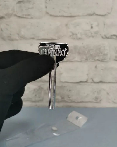 Ключ для выдавливания зубной пасты Pasta Del Capitano