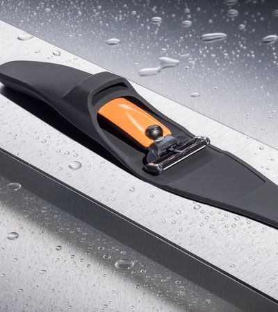 Подарочный набор Bolin Webb R1, бритва R1-S оранжевая, дорожный чехол