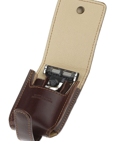 Бритвенный дорожный набор IL Ceppo: станок, пинцет, книпсер, чехол из натуральной кожи, коричневый цвет