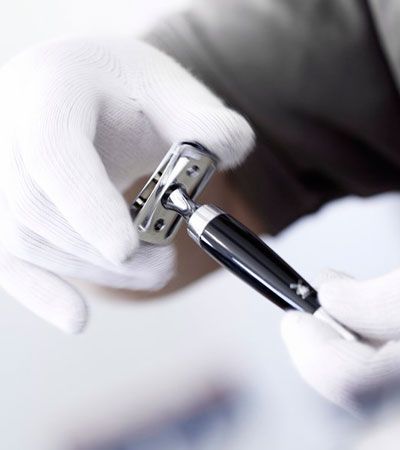 Т-образная бритва MUEHLE STYLO, черная смола