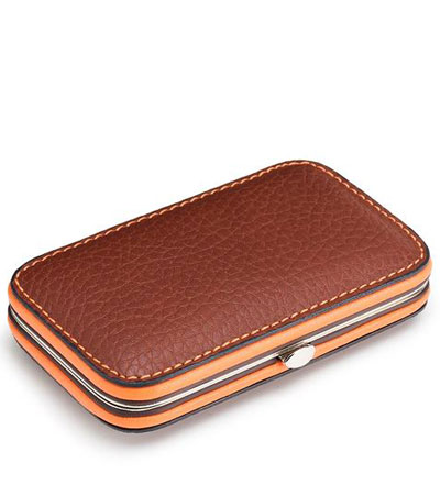 Маникюрный набор из 5 предметов в светло-коричневом футляре Truefitt & Hill под кожу крокодила