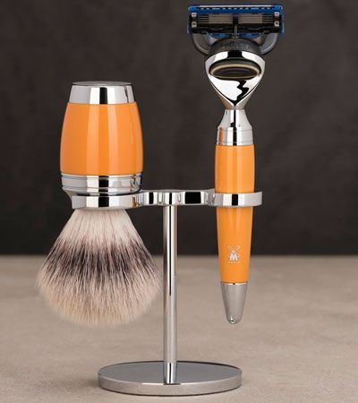 Бритвенный набор MUEHLE STYLO, смола, цвет карамели, барсучий ворс категории Fine, бритва Fusion