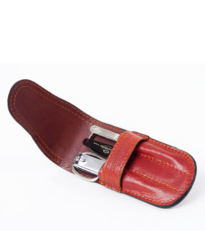 МАНИКЮРНЫЙ НАБОР Truefitt & Hill  ИЗ 4 ПРЕДМЕТОВ В КОЖАНОМ ЧЕХЛЕ SMALL 4 PIECE MANICURE TAN (СВЕТЛО-КОРИЧНЕВЫЙ)