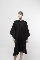Пеньюар для стрижки DEWAL"Матовый", полиэстер, черный 128х148 см,на крючках