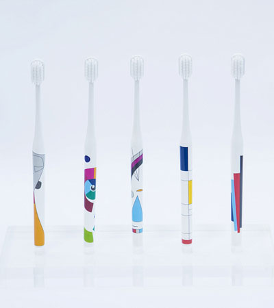 Зубная щетка  Monrcarrote "Кандинский" из коллекции «Абстракционистов» 12+