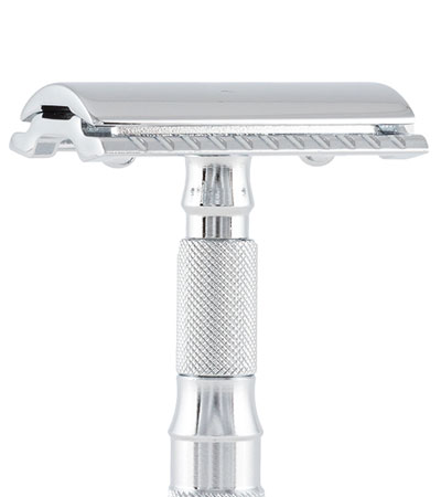 Станок Т- образный для бритья MERKUR-933C хромированный, разборный, в чехле из натуральной воловьей кожи, лезвие в комплекте 933000