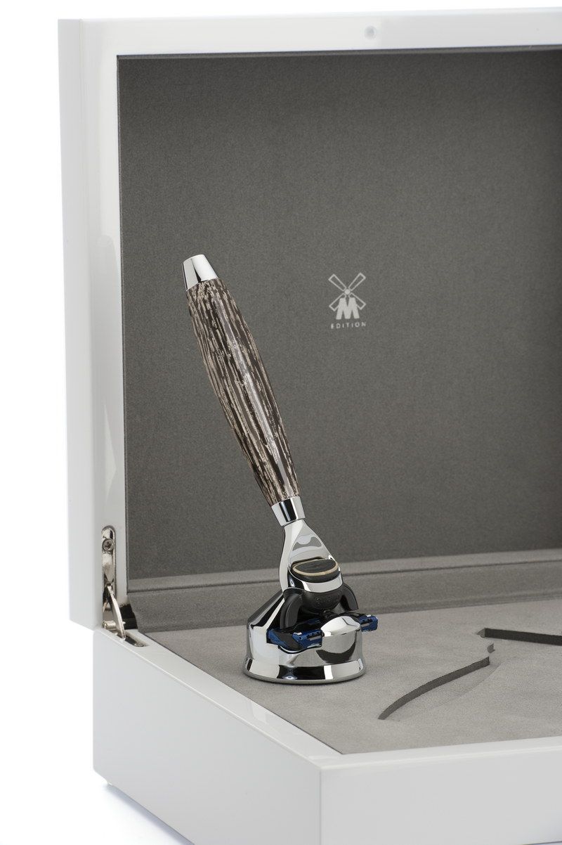 Бритва MUEHLE EDITION, Fusion, мореный дуб, стерлинговое серебро