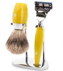 Бритвенный набор MUEHLE KOSMO, смола лимонного цвета, барсучий ворс категории Fine, бритва Fusion